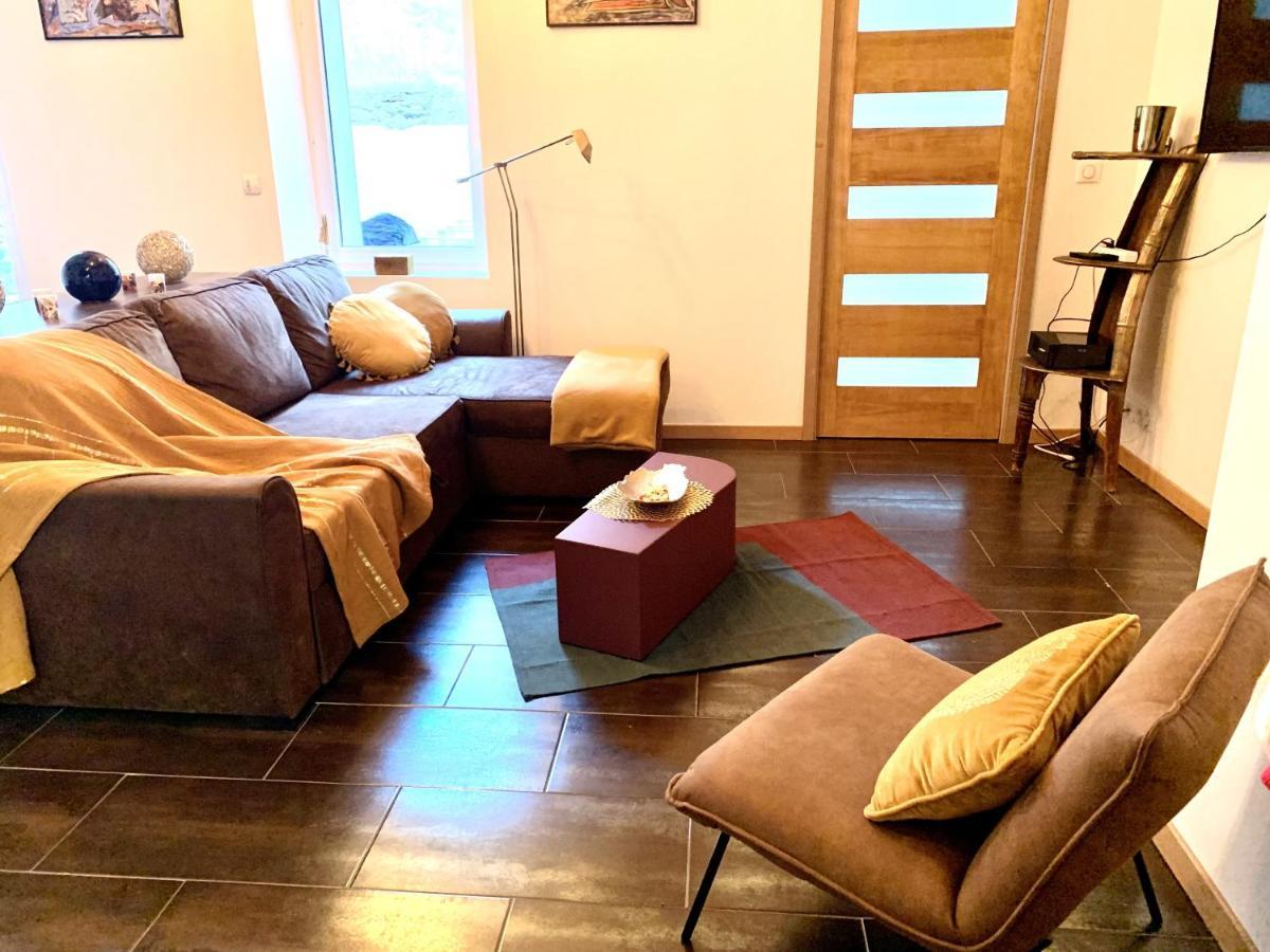Appartement Atypique Cosy Entre Terre & Mer Marseille Exteriör bild