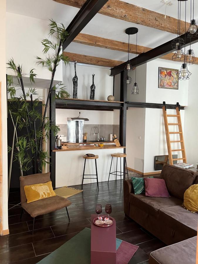 Appartement Atypique Cosy Entre Terre & Mer Marseille Exteriör bild