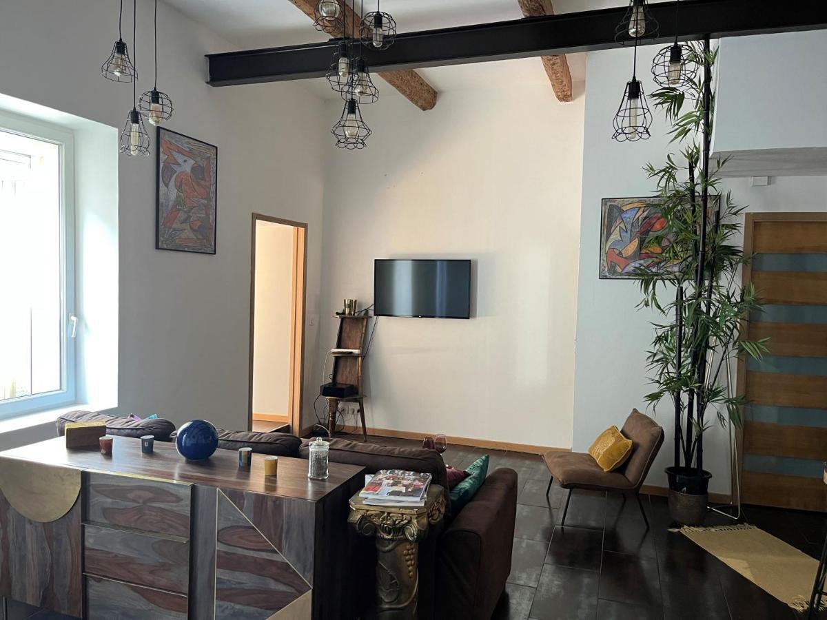Appartement Atypique Cosy Entre Terre & Mer Marseille Exteriör bild